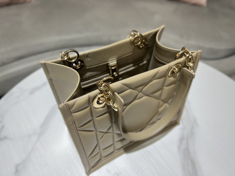 ELE - Dir Bags - 2137