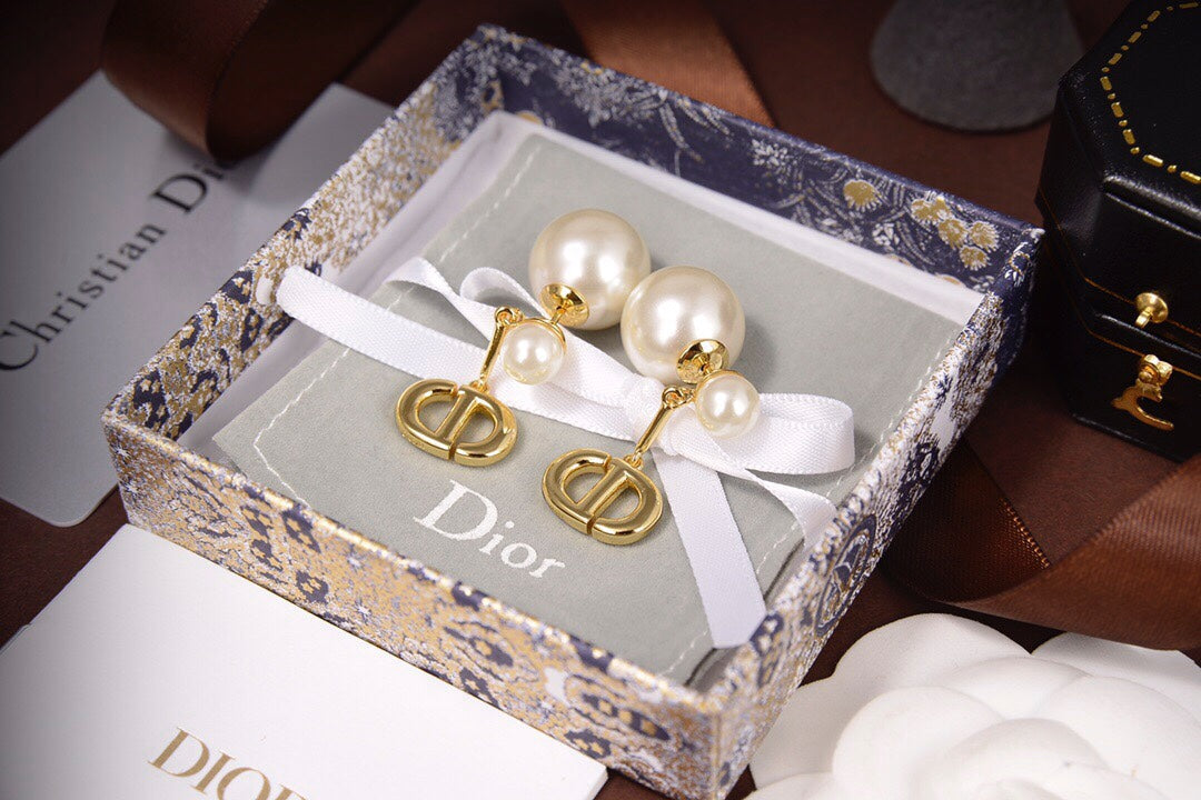 EN - Lux Earring Dir 017