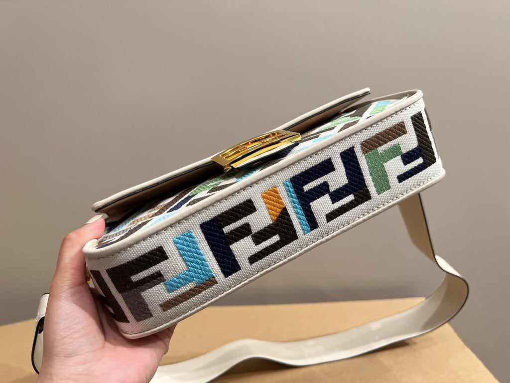 EN - Luxury Bags FEI 294
