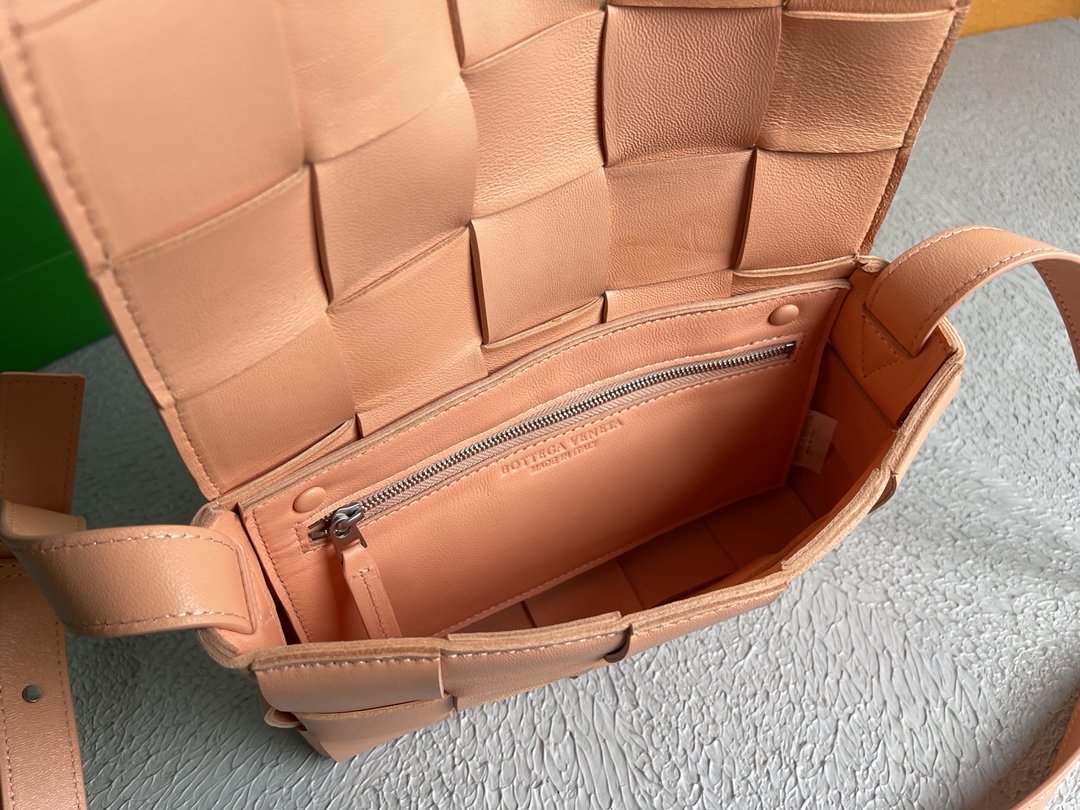 GLAMI Cassette Light Orange, For Women, WomenÃƒÂ¢Ã¢â€šÂ¬Ã¢â€žÂ¢s Bags 9.1in/23cm
