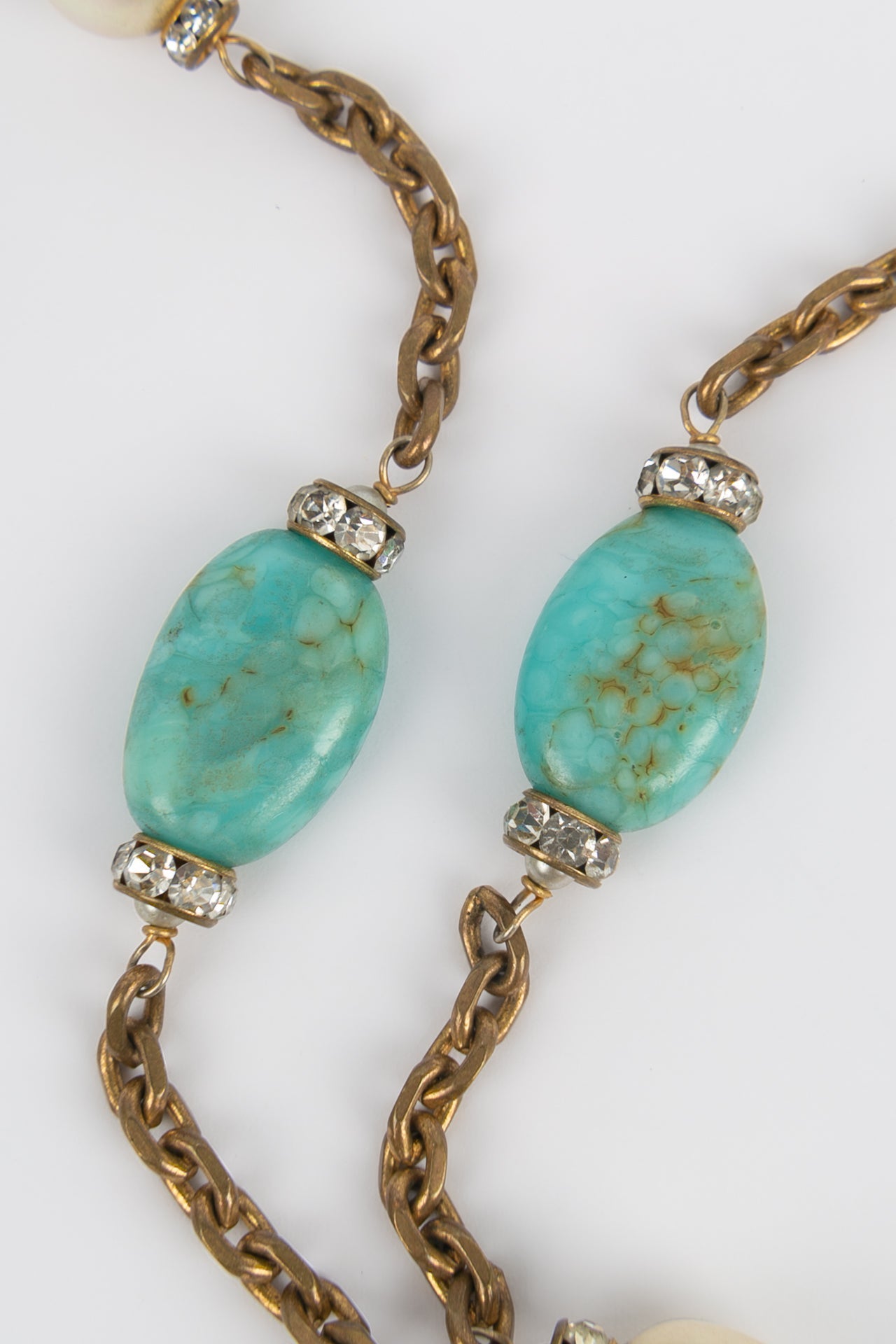 Collier. / sautoir ancien Chanel