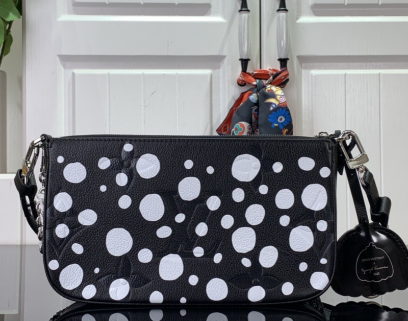 SAMC - LOV Bags - 1368