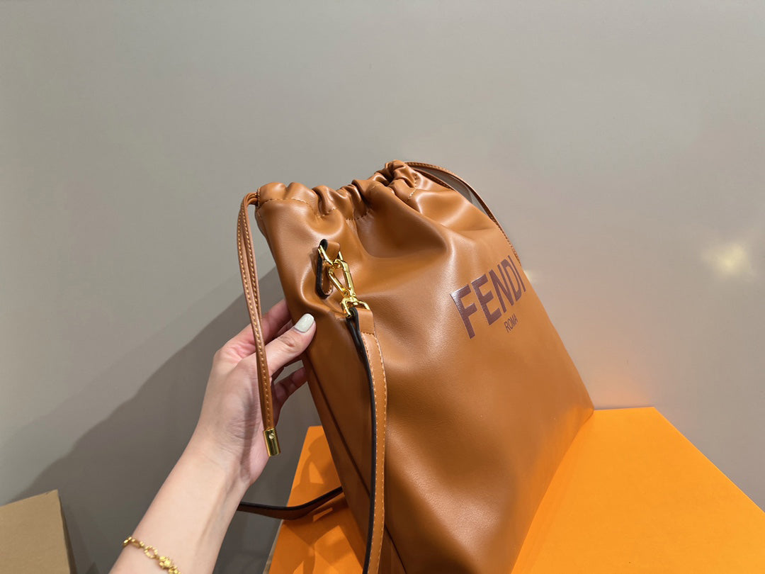 EN - Luxury Bags FEI 281