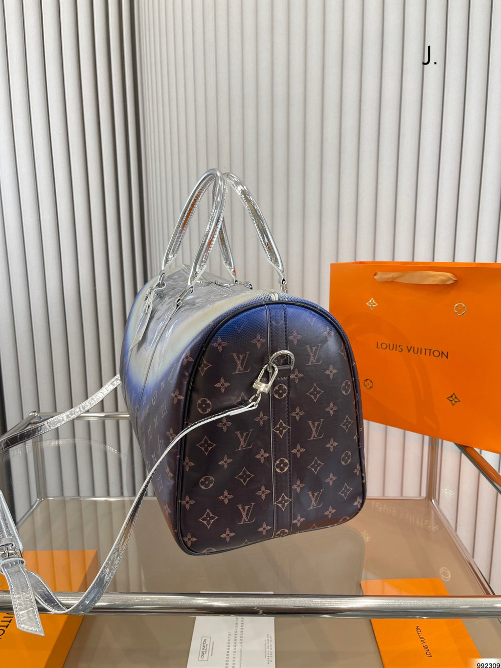 EN - New Arrival Bags LUV 657