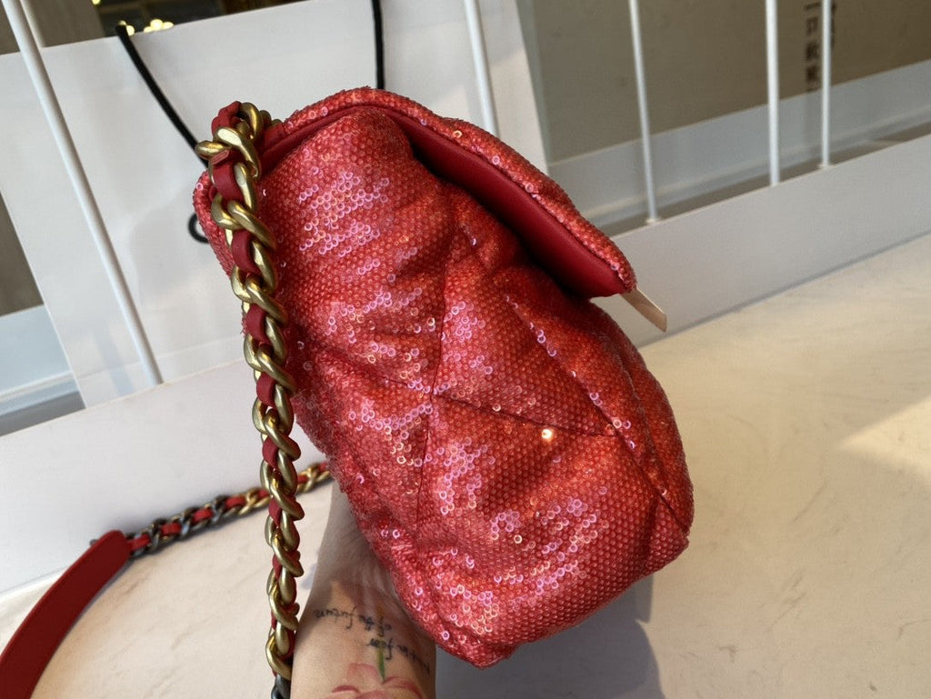 CHL 19 Flap Bag Gold Hardware Red For Women, Women’s Handbags, Shoulder Bags 10.2in/26cm AS1160 