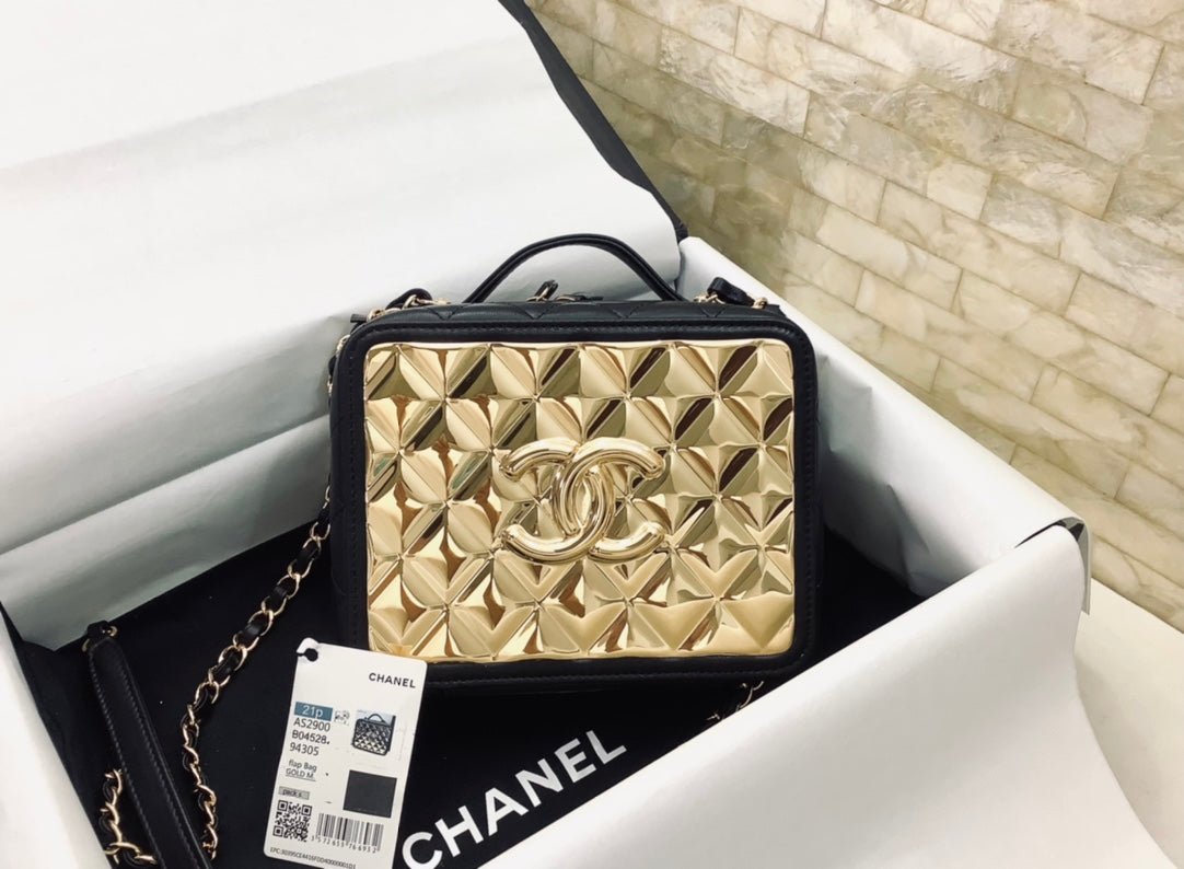 CHLVanity Case Black With Gold Metal For Women, Women’s Handbags, Shoulder And Crossbody Bags 7.2in/19cm AS2900