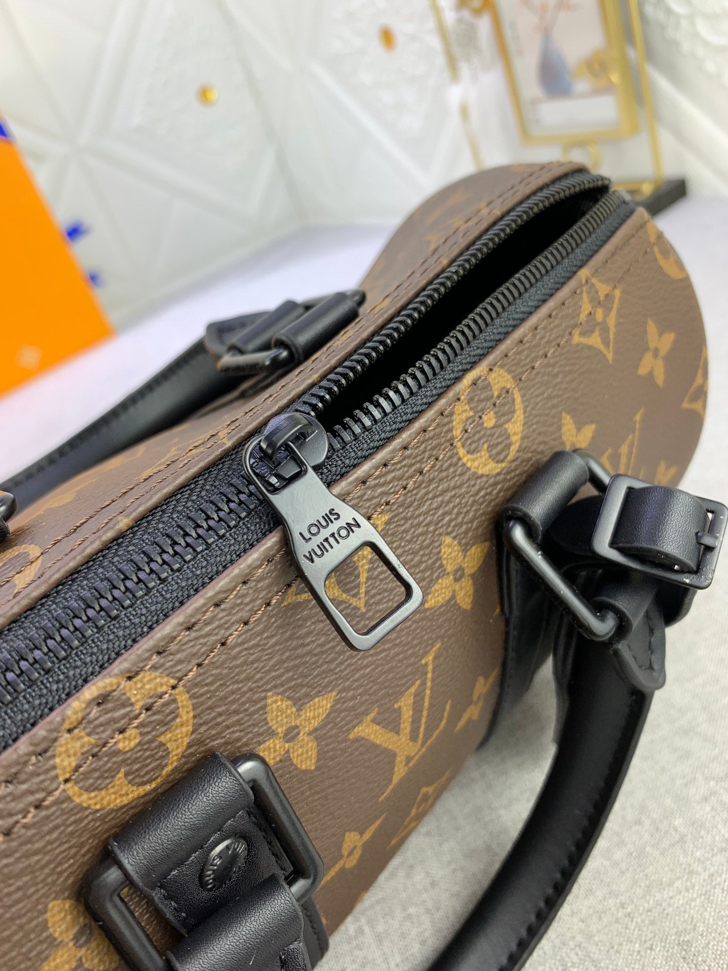 EN - Luxury Bags LUV 796