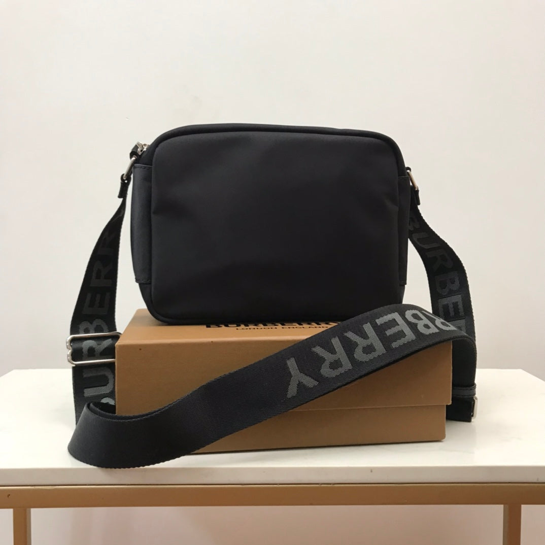 GLAMI Logo Detail Nylon Crossbody Bag Black For Men, Bags 8.7in/22cm