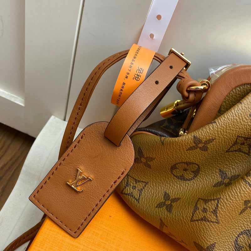 LOV2 Bags - Luxurious Bags  1817