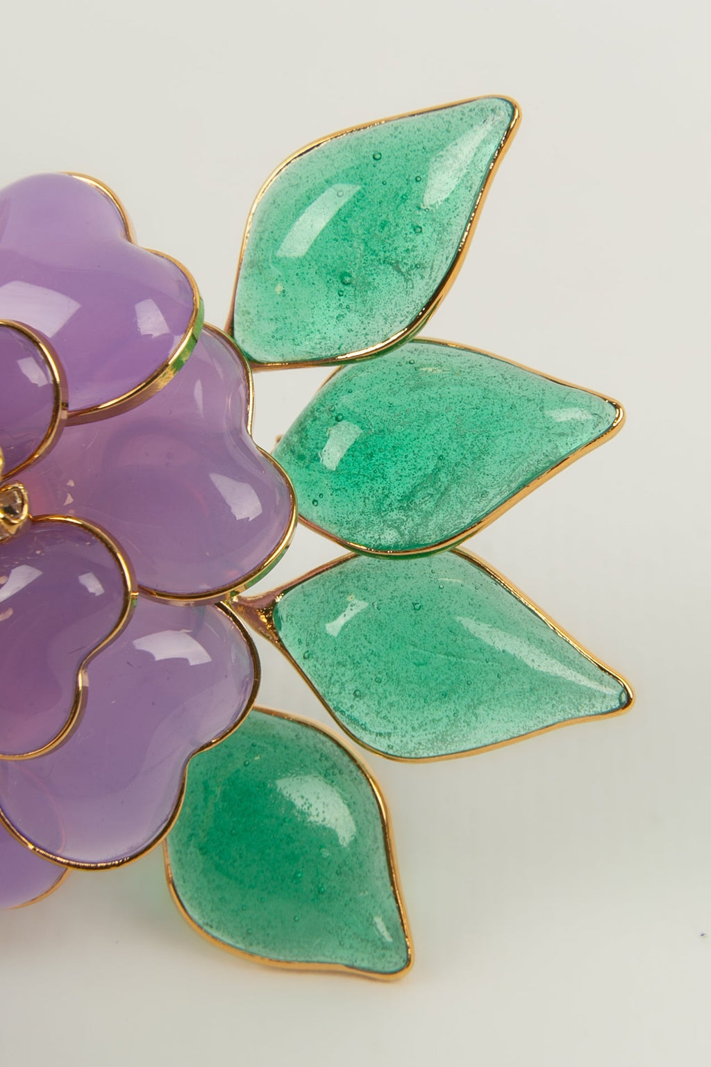 Broche Augustine