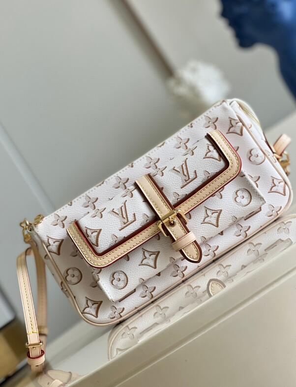 SAMC - LOV Bags - 1574