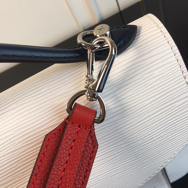 LOV2 Bags - Luxurious Bags  1832