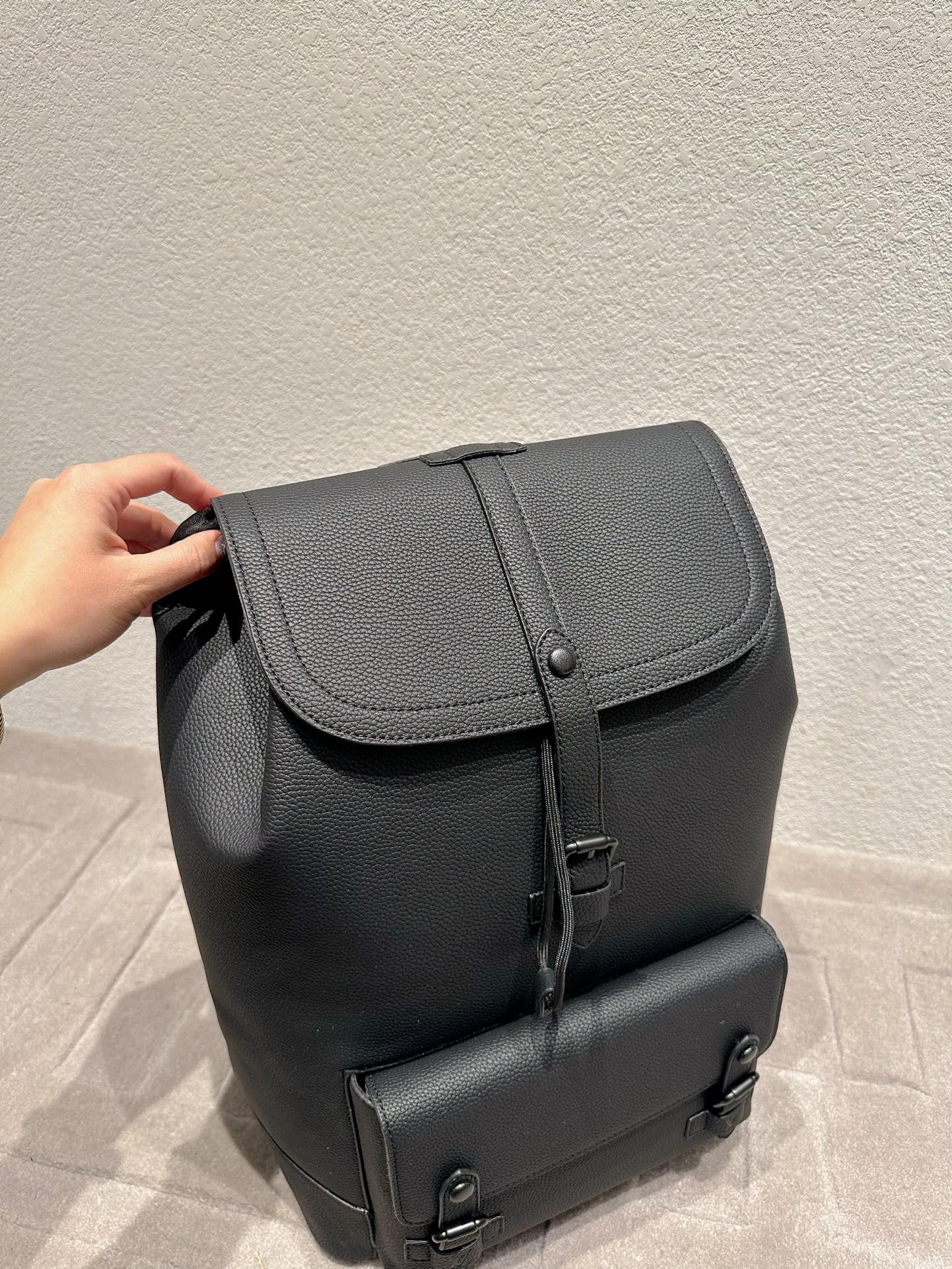 EN - New Arrival Bags LUV 665