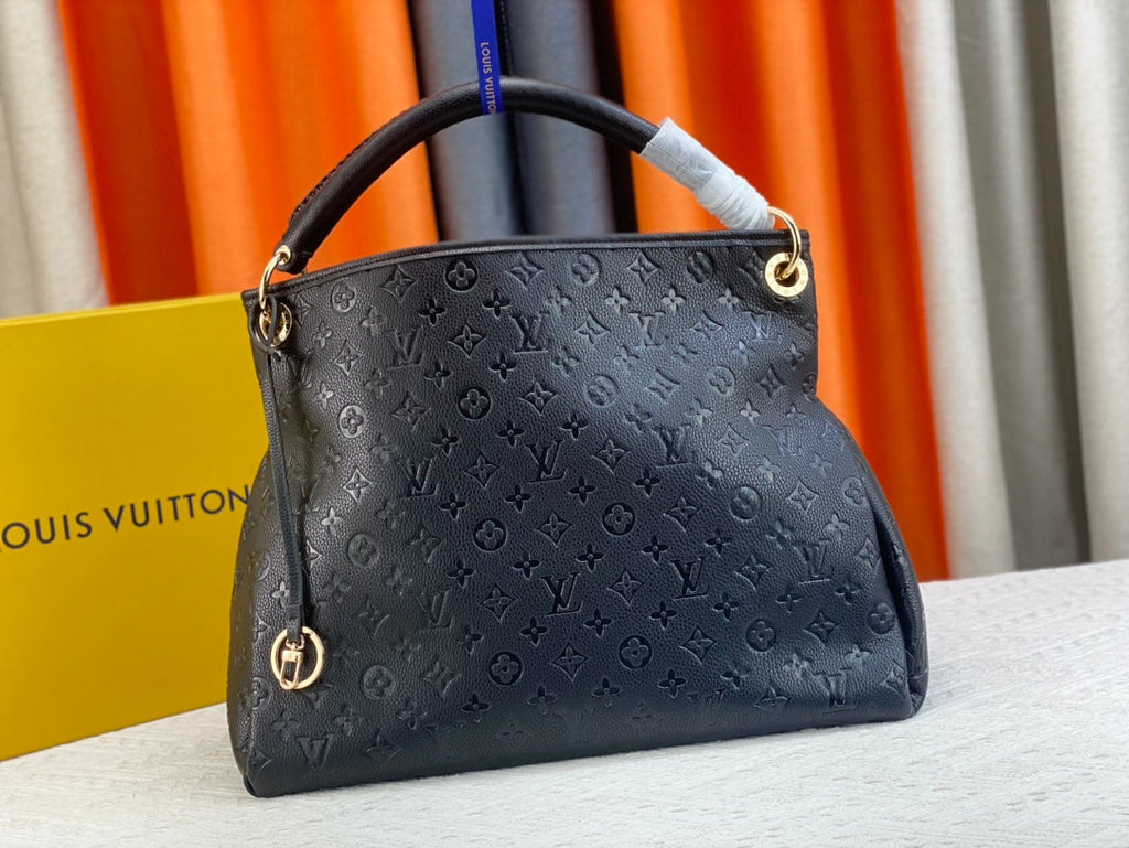 EN - Luxury Bags LUV 771