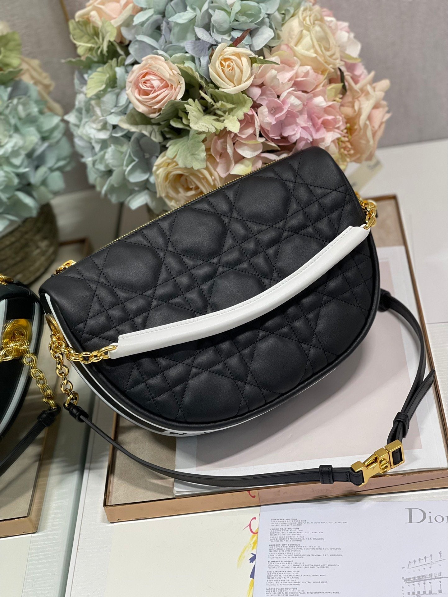 GLAMI MeGLAMIum Vibe Hobo Bag Black Cannage, Black Handbags, Crossbody Bags, 30cm CD M7201ONOA_M911