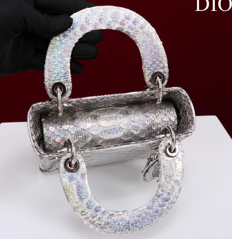 SAMCC - DOR Bags - 092