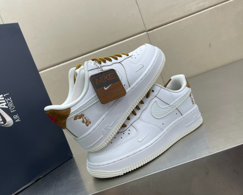 SAMC - NKE Shoes - 033