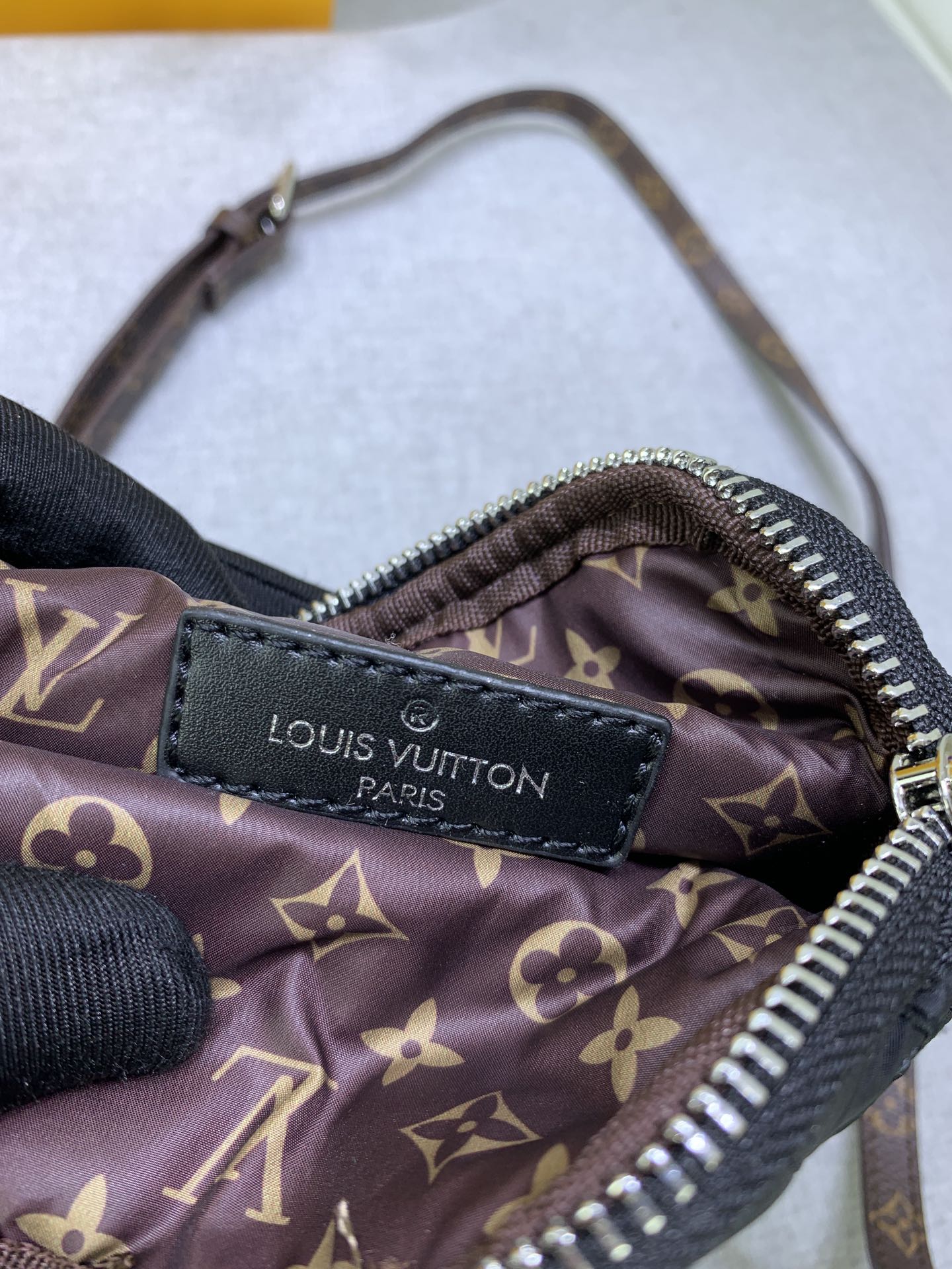 EN - New Bag LUV 621