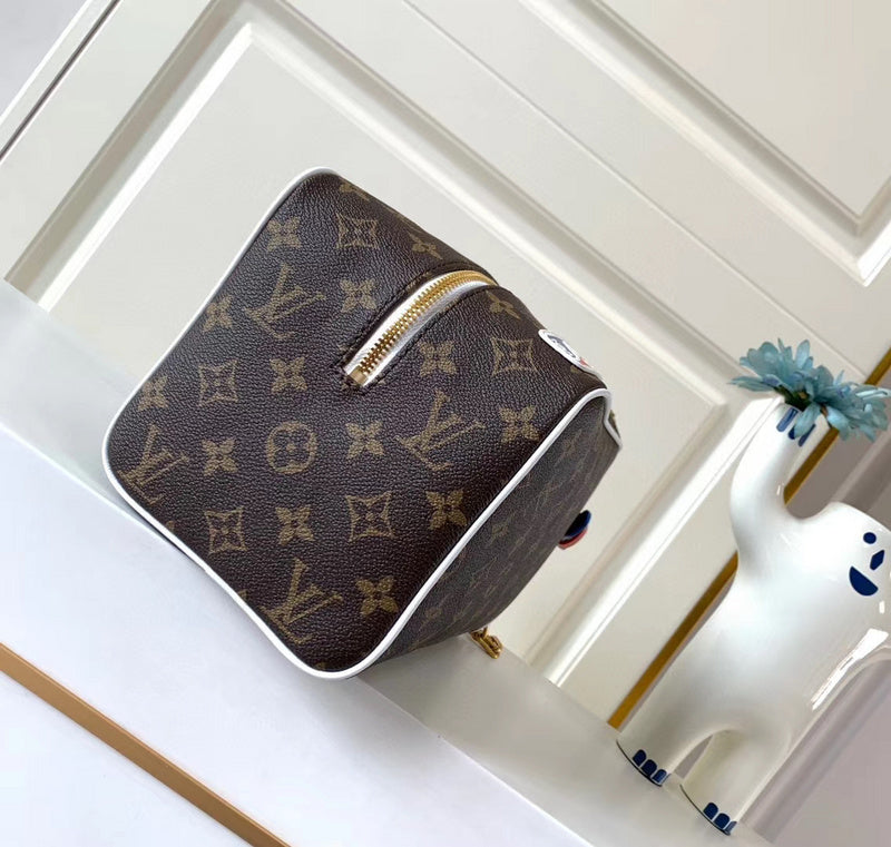 LOV2 Bags - Luxurious Bags  2542