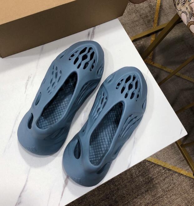 SAMC - YZO Sneakers - 239