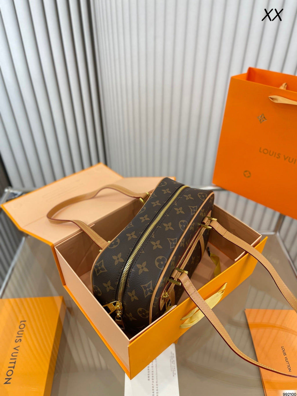 EN - New Lux Bags LUV 551