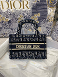 GLAMI Mini Book Tote Blue Oblique Embroidery, Blue/Black Handbags, 23cm CD S5475ZRIW_M928