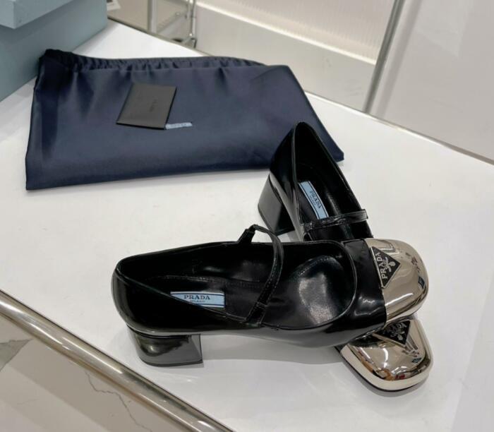 GlamyWomen Shoes - 399