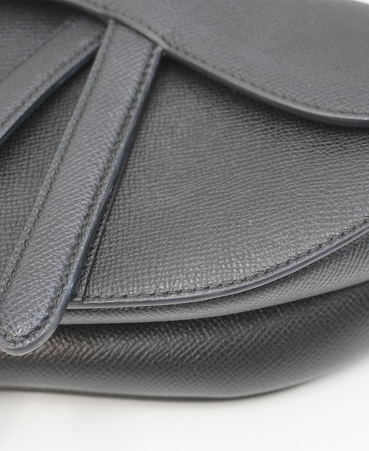 Saddle Grained Leather Calfskin with Strap Black