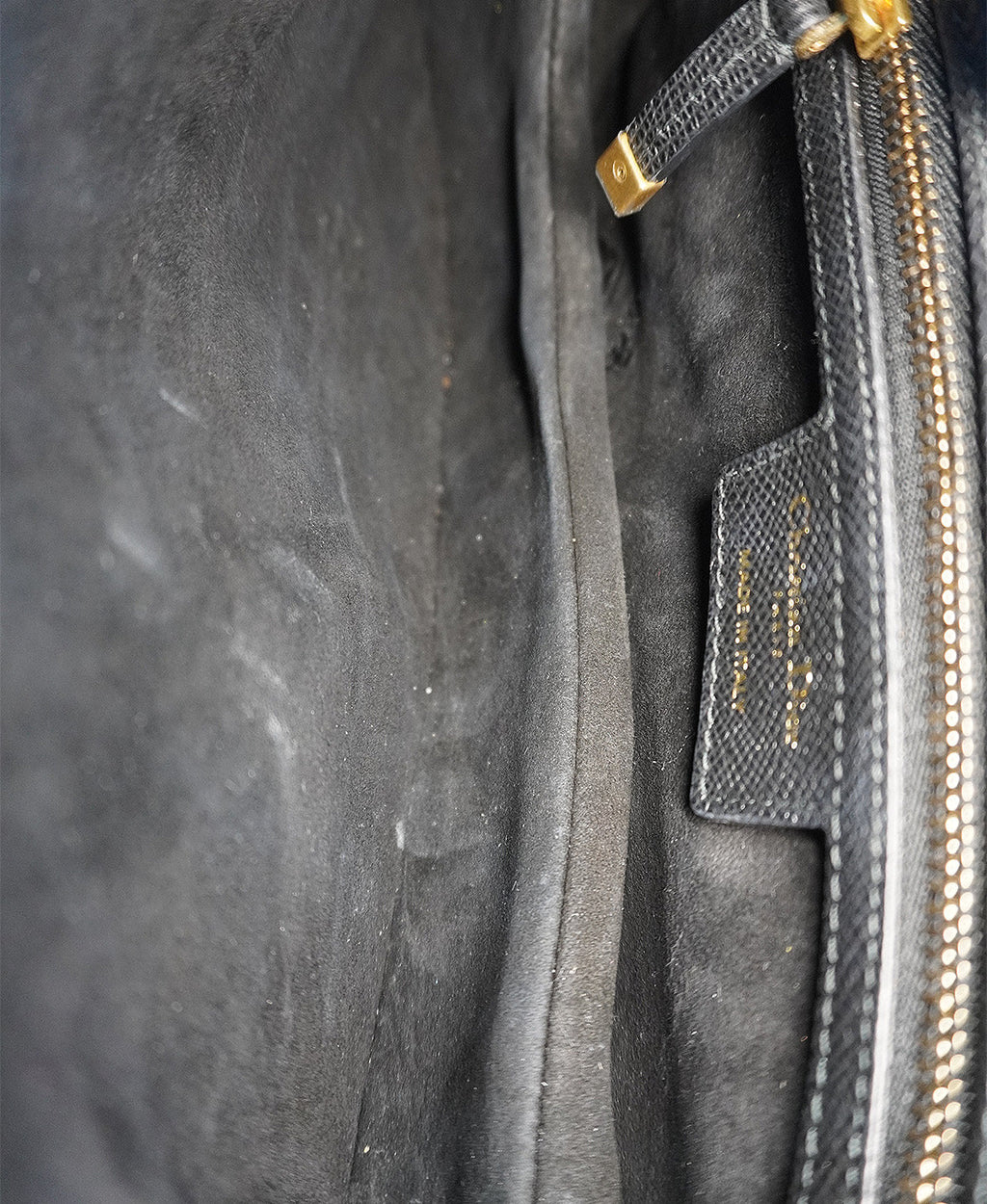 Saddle Grained Leather Calfskin with Strap Black