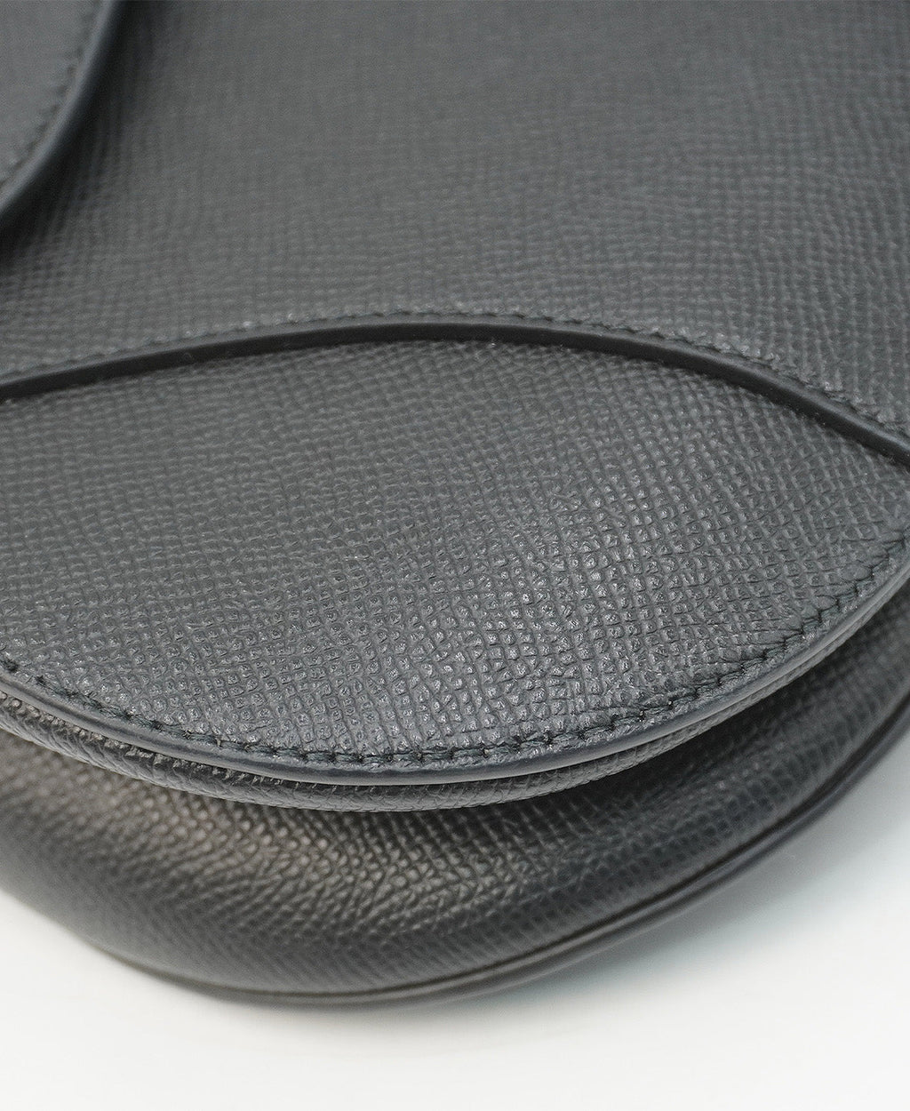 Saddle Grained Leather Calfskin with Strap Black