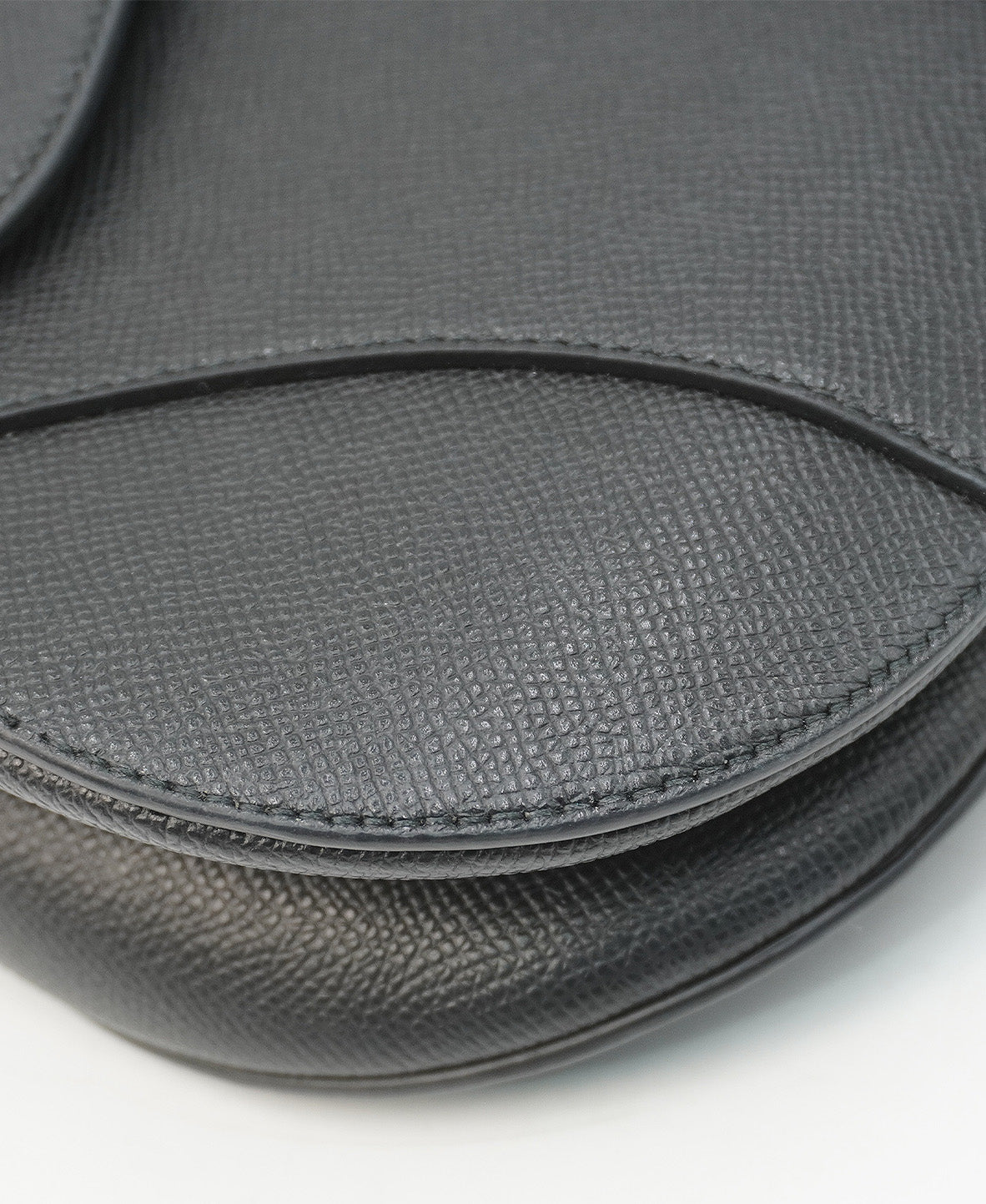 Saddle Grained Leather Calfskin with Strap Black