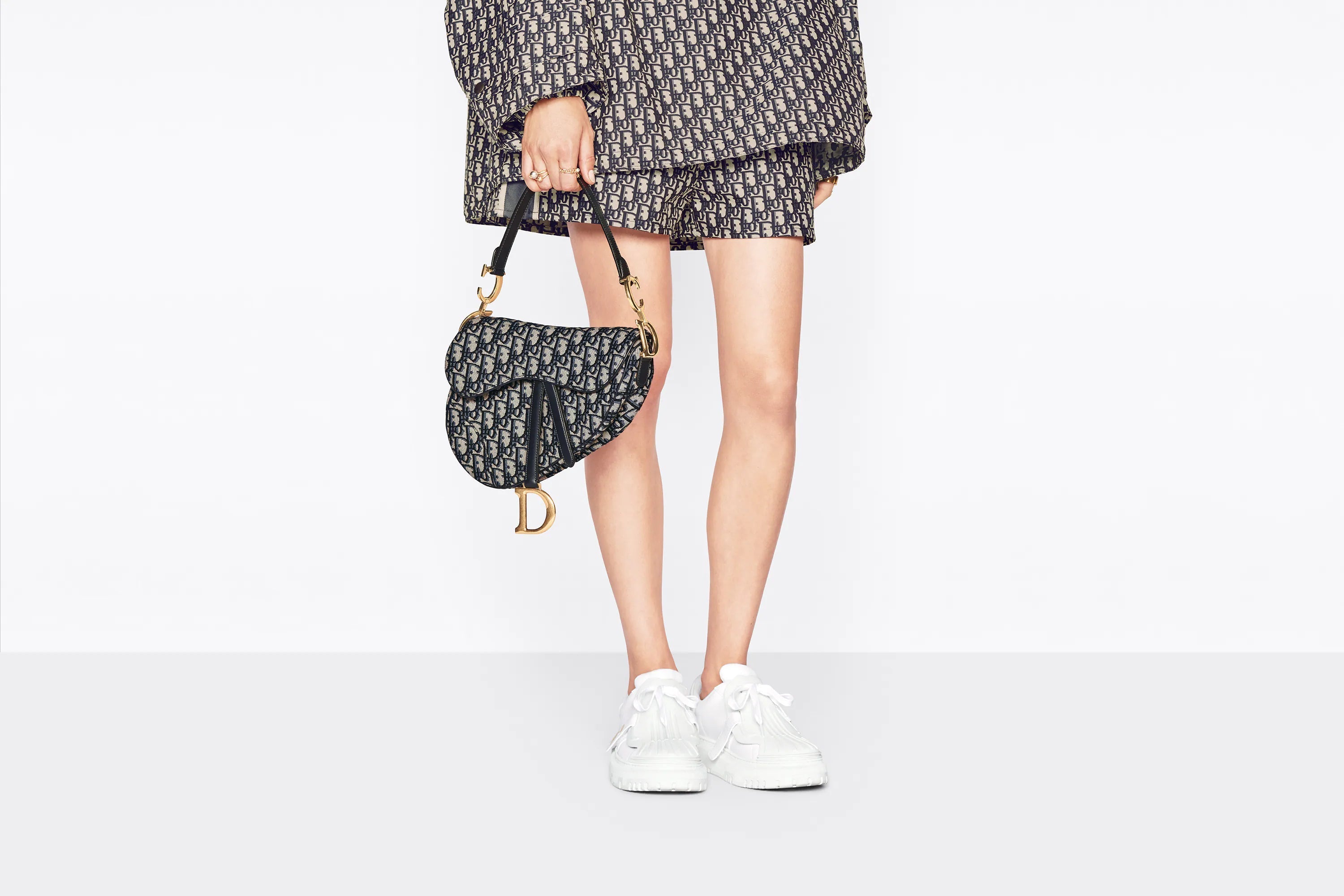 SADDLE BAG WITH STRAP