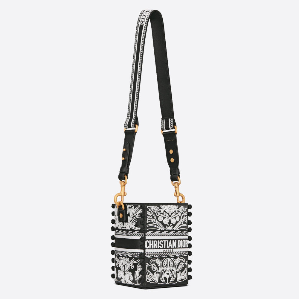 SMALL D-BUBBLE BUCKET BAG