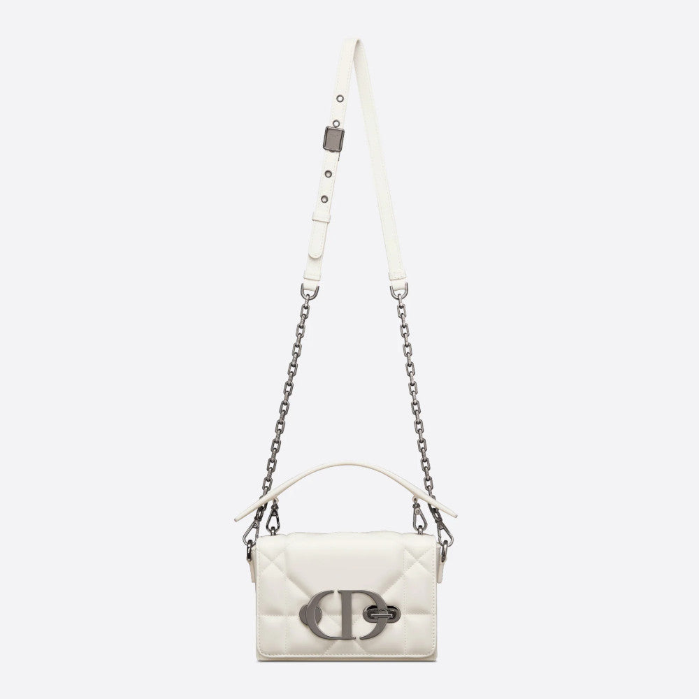 30 MONTAIGNE BOX BAG WITH HANDLE