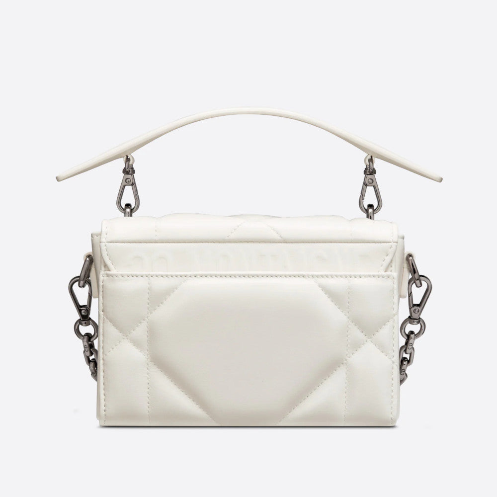 30 MONTAIGNE BOX BAG WITH HANDLE