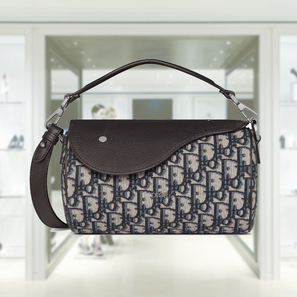 ROLLER BAG WITH STRAP