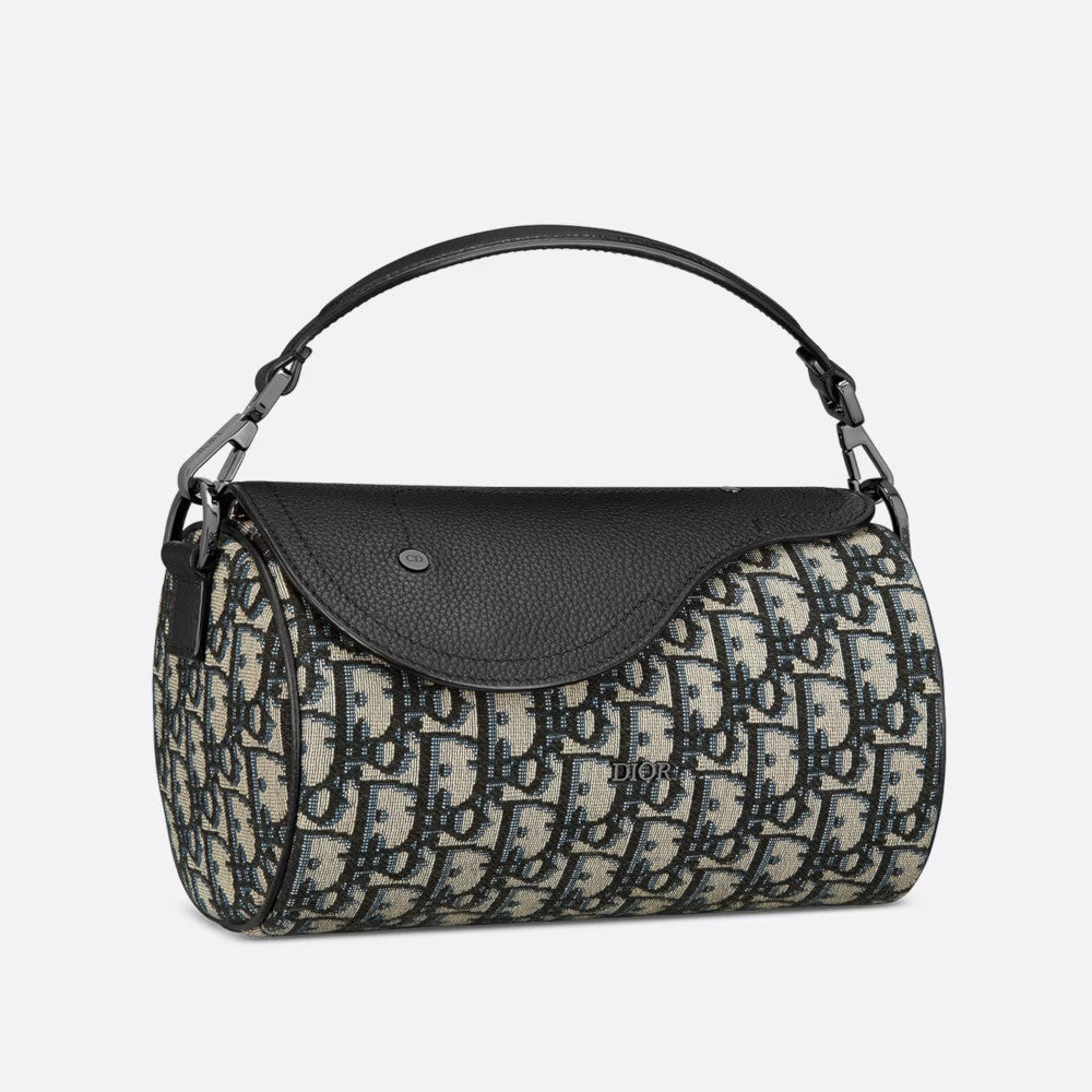 ROLLER BAG WITH STRAP