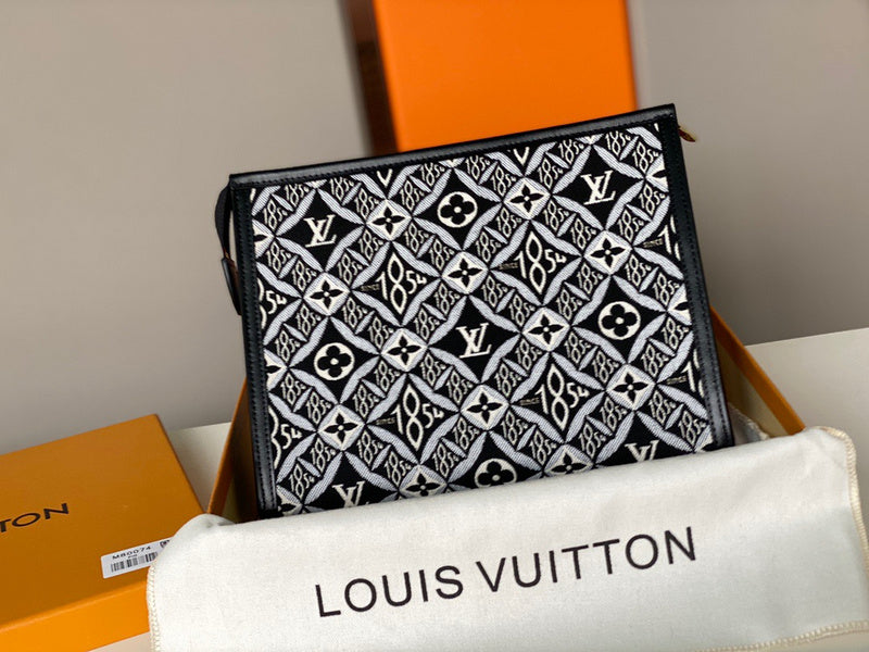 LOV2 Bags - Luxurious Bags  1589