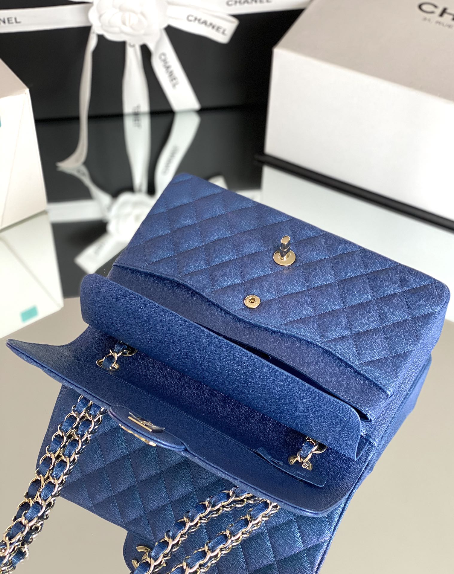 CHL Classic Handbag 26cm Blue For Women A01112
