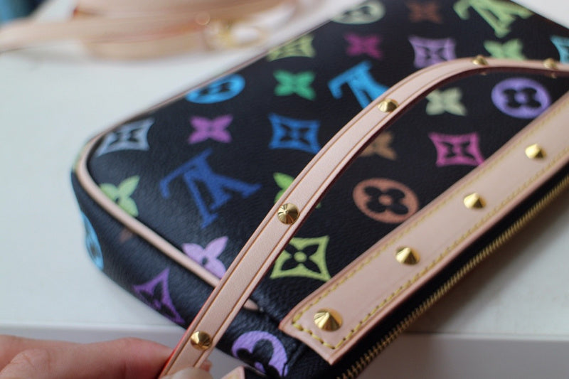LOV2 Bags - Luxurious Bags  1692