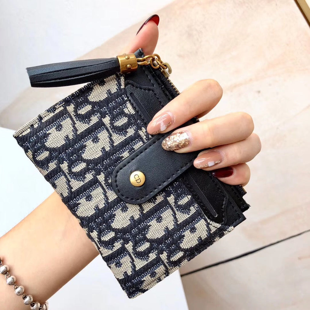 EN - New Arrival Wallet DIR 002