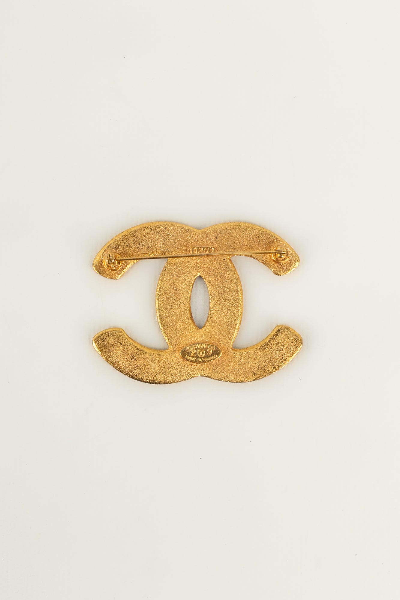 Broche cc Chanel