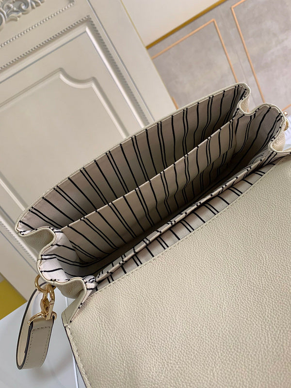 LOV2 Bags - Luxurious Bags  1807