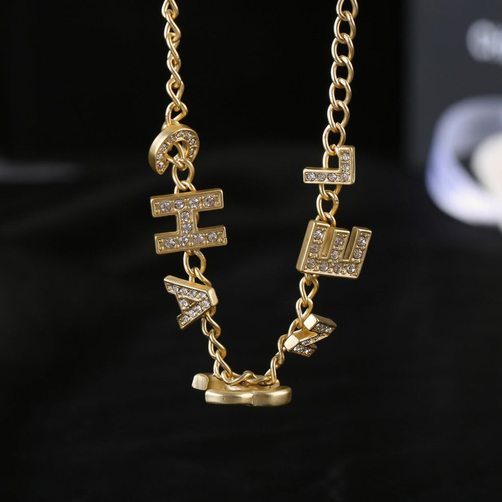 EN - Lux Necklace CHL011