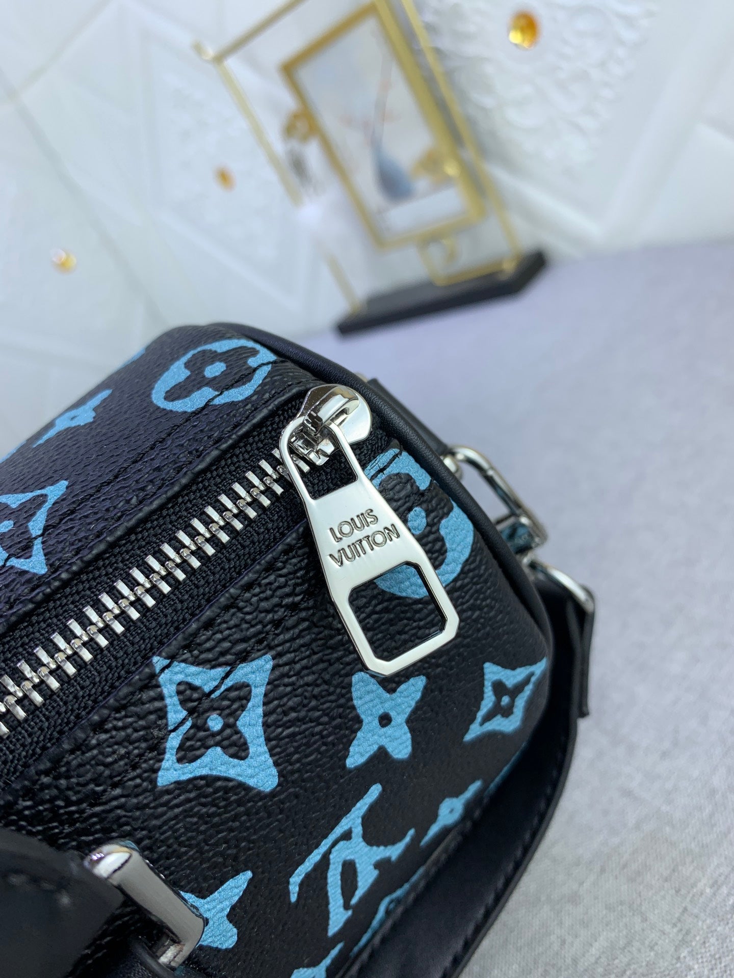 EN - New Bag LUV 643