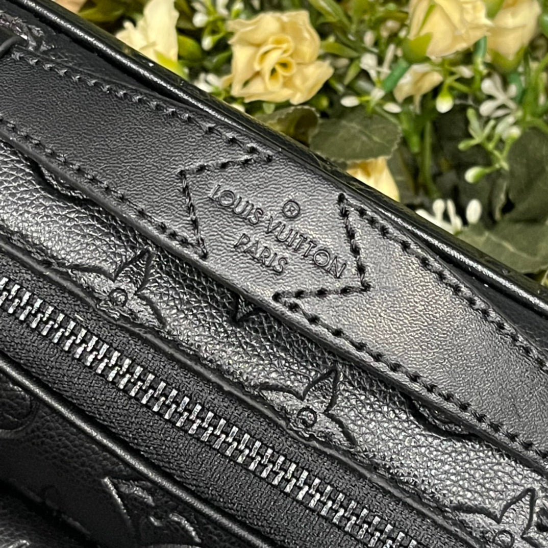 EN - Luxury Bags LUV 855