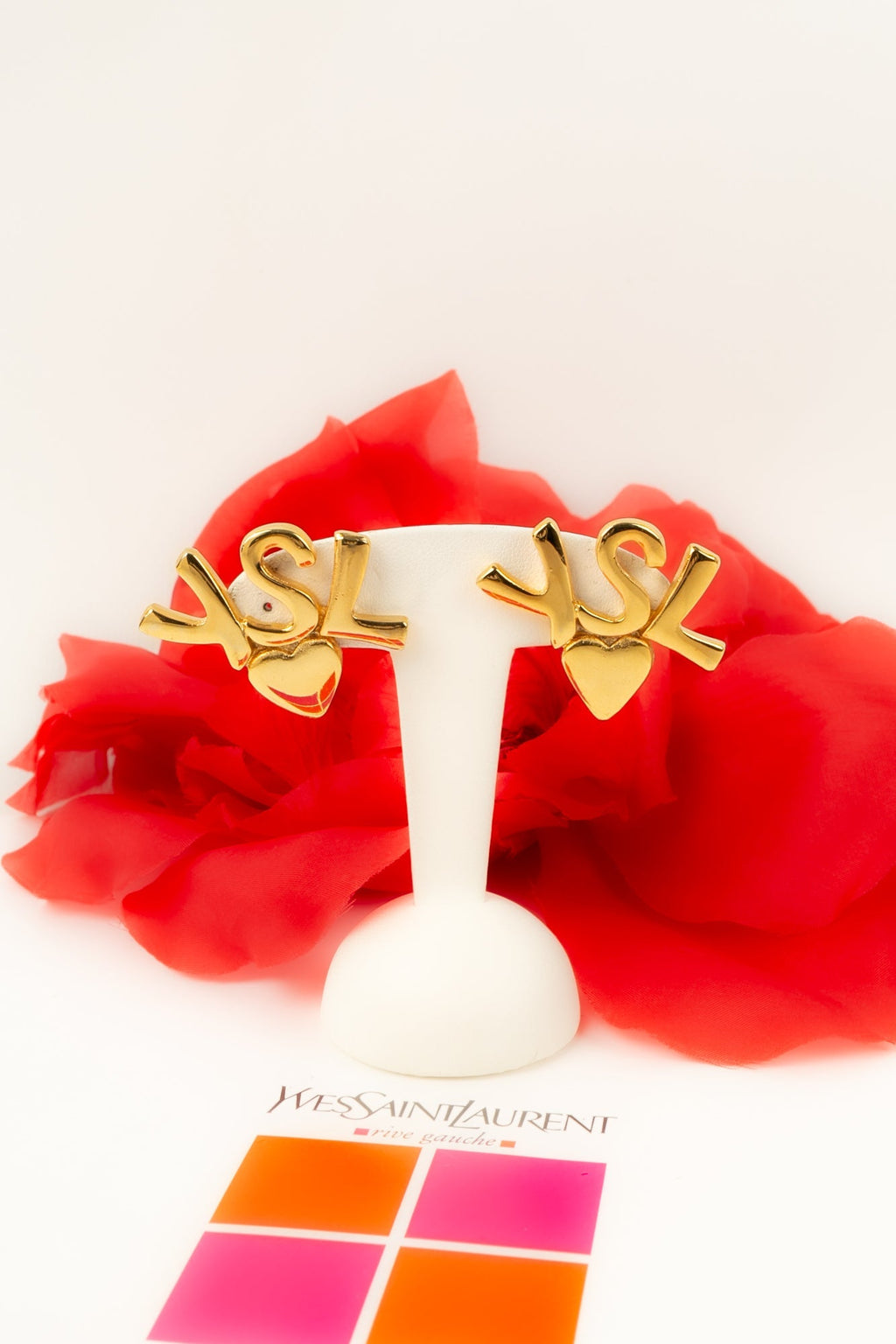 Boucles d'oreilles Yves Saint Laurent