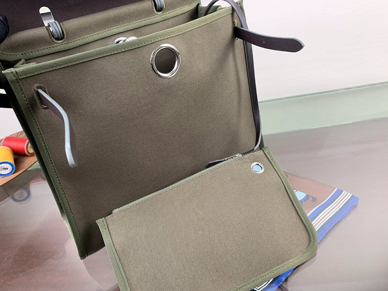 Glamy - HMS Bags - 1979