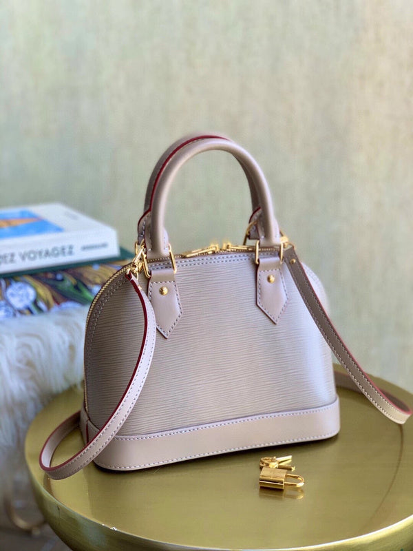 LOV2 Bags - Luxurious Bags  1343