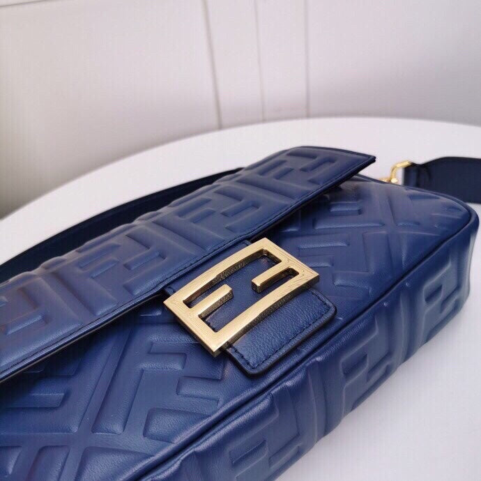 FI Baguette Chain MiGLAMI MeGLAMIum Dark Blue Bag For Woman 26cm/10in